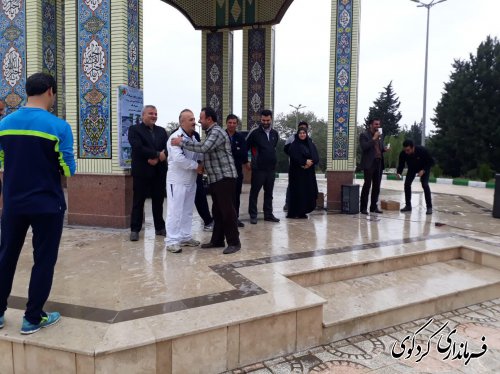 همایش پیاده روی همگانی با حضور اقشار مختلف مردم، ورزشکاران، مسئولان شهرستانی برگزارشد