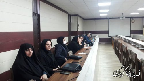 آموزش و آگاهی بخشی به خانواده ها و دانش آموزان بهترین گزینه در کاهش آسیبهای اجتماعی است.