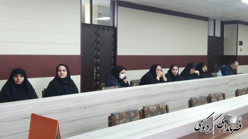 آموزش و آگاهی بخشی به خانواده ها و دانش آموزان بهترین گزینه در کاهش آسیبهای اجتماعی است.