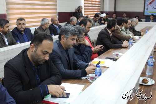 حل برخی از مسائل و مشکلات شهرستان نیازمند توجه و مساعدت مدیران در استان است.