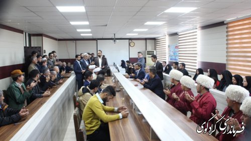 در پایان نخستین روز از ثبت نام از داوطلبان انتخابات مجلس در این حوزه ۱۲ نفر ثبت نام کردند.