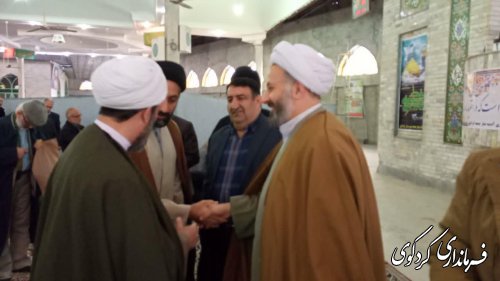 فرماندار شهرستان کردکوی  در نماز عبادی سیاسی جمعه این هفته  در محل مصلی نماز جمعه این شهر حضور یافت. 