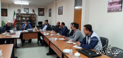 در دیدار دهیار و اعضای شورای اسلامی روستای نامن مسائل و مشکلات این روستا مورد بررسی قرار گرفت.