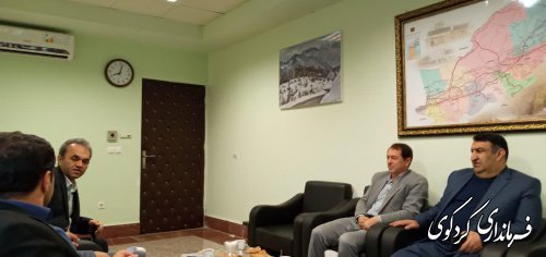قدمنان فرماندار شهرستان کردکوی در دیدار صبح امروز خود با مهندس میقانی مدیر کل راهداری و حمل و نقل استان 