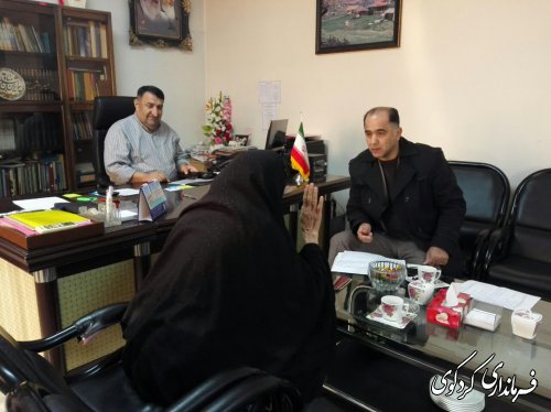 دیدار فرماندار کردکوی با تعدادی از شهروندان در روز ملاقات عمومی