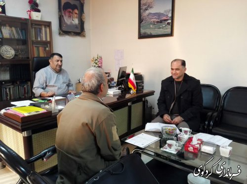 دیدار فرماندار کردکوی با تعدادی از شهروندان در روز ملاقات عمومی