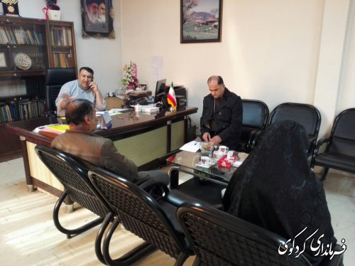 دیدار فرماندار کردکوی با تعدادی از شهروندان در روز ملاقات عمومی