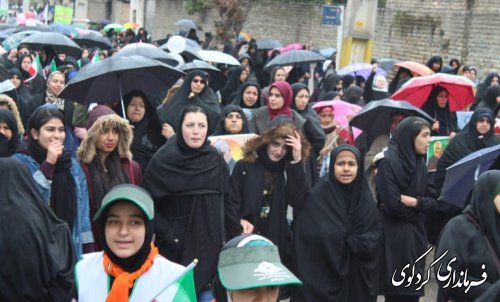 حضور مردم در راهپیمایی 22 بهمن و اربعین سردار سلیمانی 