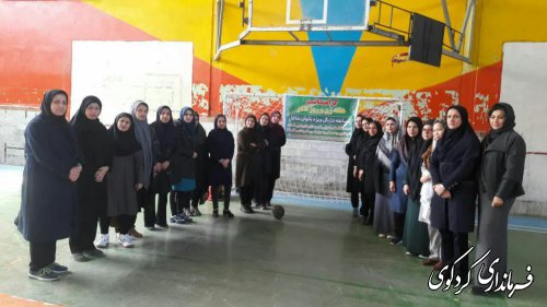 مسابقه " داژبال " ویژه بانوان شاغل در دستگاه های اجرایی غرب استان در کردکوی