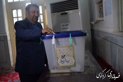 بازدید فرماندار کردکوی از شعب اخذ رای شهرستان