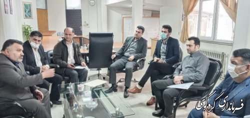 در ساخت و سازها و معماری توجه به نمادهای فرهنگی و تاریخی ایرانی ضروری است. 