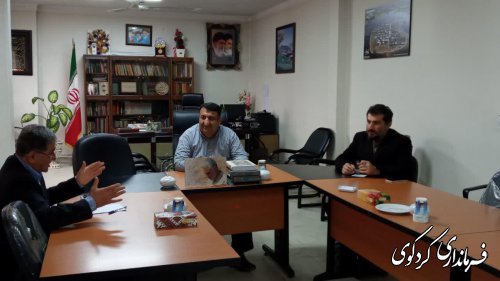 رشد و آبادانی روستاها و کسب رضایت مردم مهمترین وظیفه مجموعه مدیریت شهرستان است.