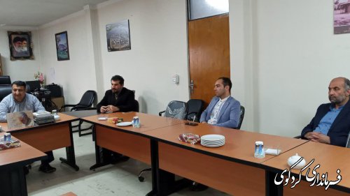 رشد و آبادانی روستاها و کسب رضایت مردم مهمترین وظیفه مجموعه مدیریت شهرستان است.