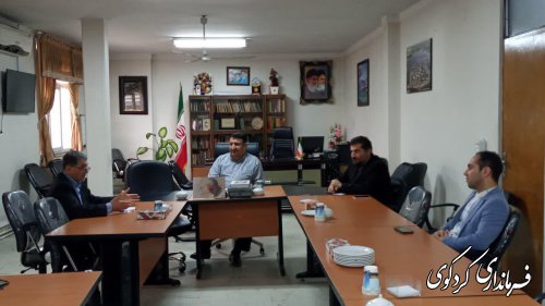 رشد و آبادانی روستاها و کسب رضایت مردم مهمترین وظیفه مجموعه مدیریت شهرستان است.