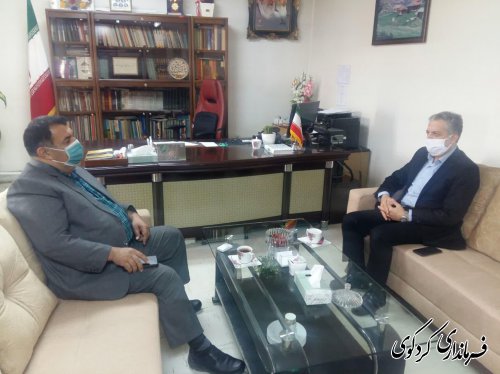 معاون سیاسی امنیتی و اجتماعی استاندار گلستان در دفتر کار قدمنان فرماندار کردکوی حاضر شد