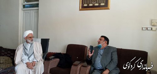 ابراهیم قدمنان فرماندار کردکوی با حجه الاسلام شاعری امام جمعه سابق شهرستان  دیدار کرد
