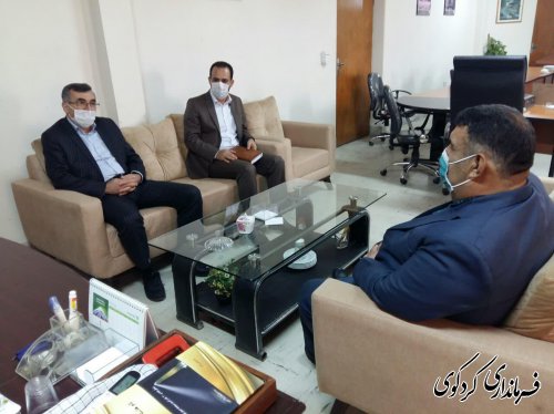 با حضور علی دزگایی مدیر حوزه غرب بانک ملت استان ، با فرماندارکردکوی