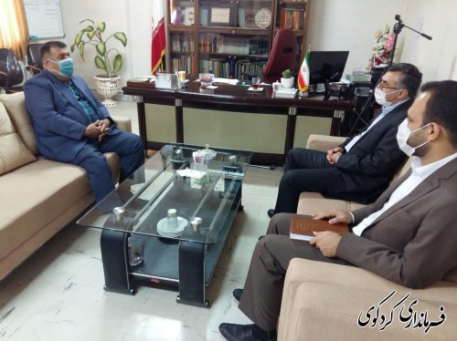 با حضور علی دزگایی مدیر حوزه غرب بانک ملت استان ، با فرماندارکردکوی