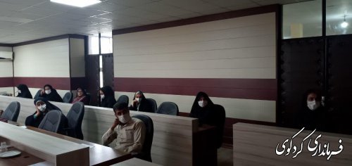 نشست مشترک مسئولان و هنرمندان صنایع دستی با هدف تسهیل در امر فروش و بازاریابی محصولات هنری