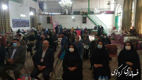 در سال جاری بیش از یک میلیارد تومان تسهیلات بانکی در اختیار هنرمندان صنایع دستی قرار می گیرد.