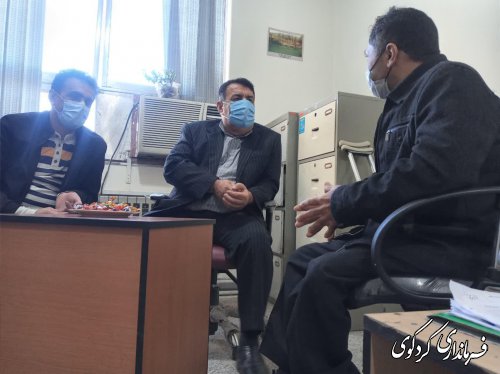با یک همکار کم توان قرمانداری