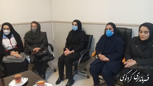 از پرستاران بیمارستان فوق تخصصی جراحی قلب گلستان تجلیل کرد.
