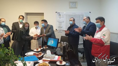 از پرستاران بیمارستان فوق تخصصی جراحی قلب گلستان تجلیل کرد.