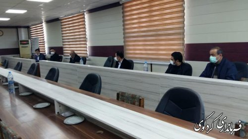 ارتقای سطح فرهنگ و اقصاد افراد جامعه در کاهش میزان قاجاق کالا و ارز موثر است.