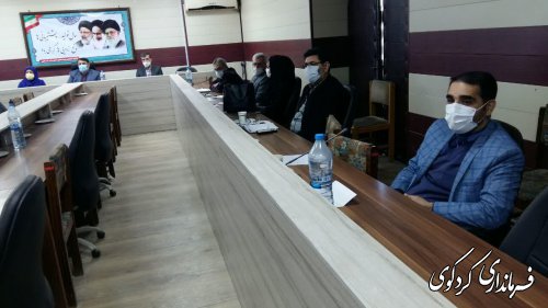 ارتقای سطح فرهنگ و اقصاد افراد جامعه در کاهش میزان قاجاق کالا و ارز موثر است.
