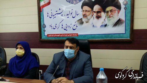 ارتقای سطح فرهنگ و اقصاد افراد جامعه در کاهش میزان قاجاق کالا و ارز موثر است.