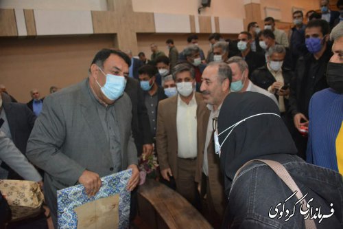تجلیل احزاب و گروه ها و.....از قدمنان