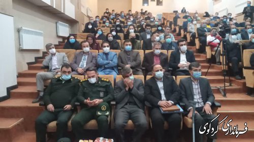 مردم و نخبگان انتقادات خود را همراه با راهکار برای پیشرفت ارائه دهند