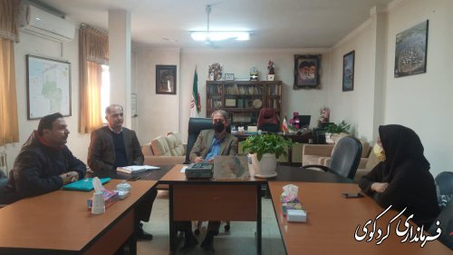 تعدادی از شهروندان با فرماندارکردکوی دیدار و با طرح مسائل خود به گفتگو نشستند.