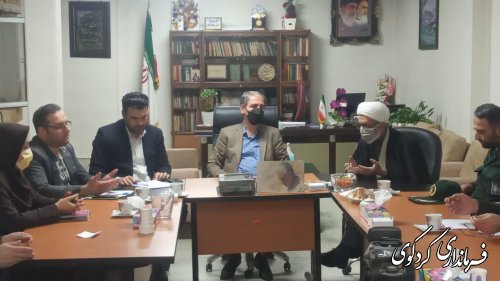 همه امکانات فرهنگی و اجتماعی  موجود جهت برگزاری آئین 9 دی و گرامیداشت یاد شهید سلیمانی در شهر و روستا بسیج شود.