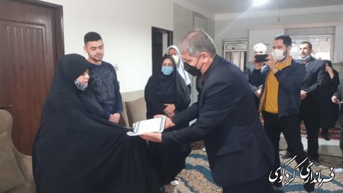 دیدار دکتر مولایی فر فرماندار کردکوی و هیات همراه با جانباز 10% جنگ تحمیلی