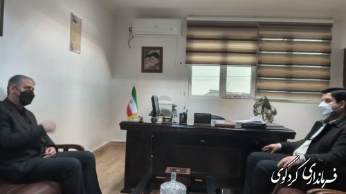 بازدید سرزده فرماندار از منابع طبیعی و ورزش و جوانان شهرستان 