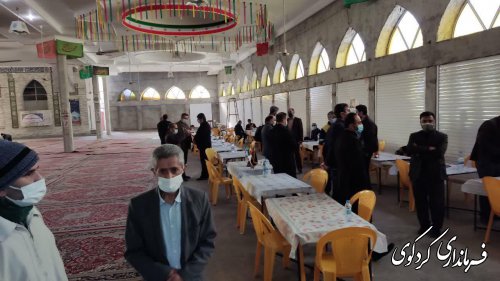 برگزاری میز خدمت با حضور فرماندار و مدیران ادارات شهرستان در مصلای نماز جمعه