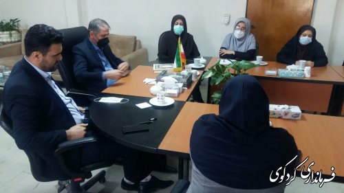 فرماندار کردکوی از بانوان همکار در فرمانداری،بخشداری و دهیاری ها تجلیل کردند .