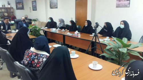فرماندار کردکوی از بانوان همکار در فرمانداری،بخشداری و دهیاری ها تجلیل کردند .