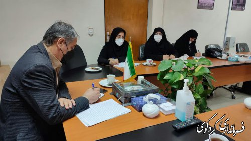 جامعه نیازمند حضور فعالتر زنان در عرصه های گوناگون اجتماعی،فرهنگی و سیاسی کشور است.