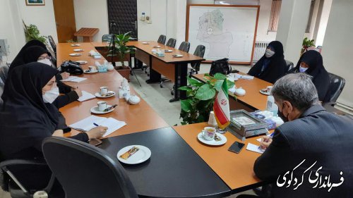 جامعه نیازمند حضور فعالتر زنان در عرصه های گوناگون اجتماعی،فرهنگی و سیاسی کشور است.