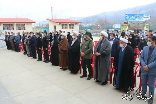 پیروزی انقلاب اسللامی تغییر مسیر  تاریخ بود برای عزت و سربلندی ملت ایران.