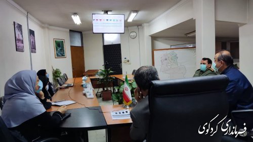 همه کارکنان دولت و رانندگان تاکسی ملزم به دریافت واکسن دوز سوم هستند.