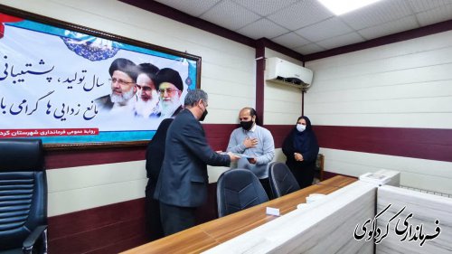 صنایع دستی شهرستان برآمده از تاریخی کهن و فرهنگ غنی مردم منطقه است.