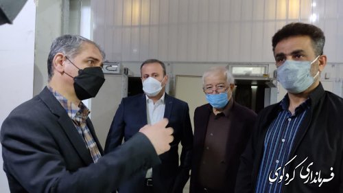 بازدید فرماندار از یک واحد تولیدی مرغ تخم گذار.