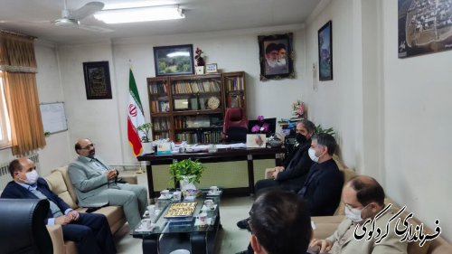 مدیرعامل آب منطقه ای گلستان و هیات همراه با  فرماندار کردکوی دیدار و گفتگو کردند.