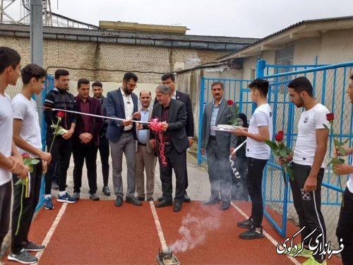 پیست تارتان ویژه پرش طول جوانان با اعتبار ۶۰۰ میلیون تومان به بهره برداری رسید.