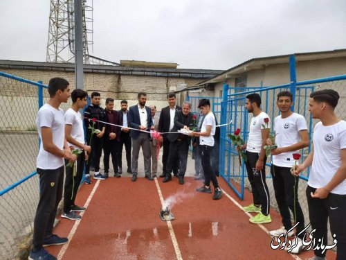 پیست تارتان ویژه پرش طول جوانان با اعتبار ۶۰۰ میلیون تومان به بهره برداری رسید.