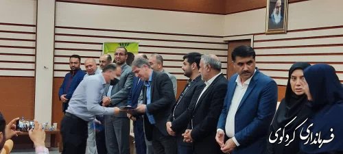 یرگزاری همایش تجلیل از قهرمانان ورزشی شهرستان