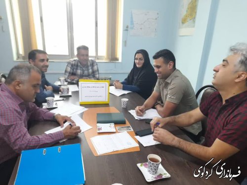 ستاد تنظیم بازار شهرستان بر قیمت پارجه و دوخت و دوزها نظارت می کند